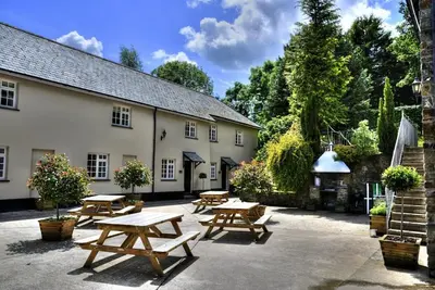 Image de Adjoining cottages perfect for 2 families
