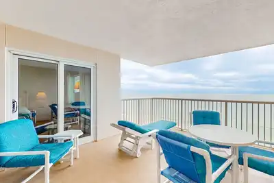 Image de Gulf-front condo with pools, hot tub, tennis & fitness room