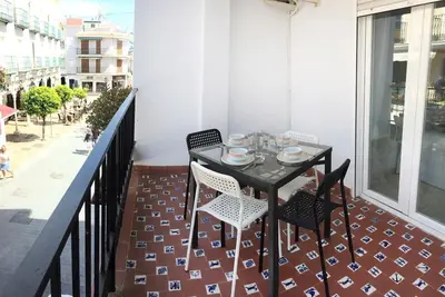 Image de Spacious and bright, Central, 6Pax, Beach 3min
