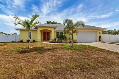 Relax`n - Beautiful newer South Venice home with pool and spa