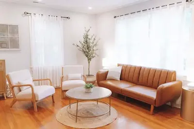Image de ⭕️ Charming Cottage in the heart of Park Circle ⭕️