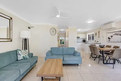 Image de San Chelsea 8 - North Kirra / Bilinga Beachfront Gem – Luxury Ensuite – Linen Provided!