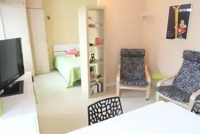 Image de Logement douillet dans Résidence avec Piscine et Tennis!