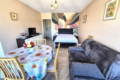 Image de Agréable logement proche verdure, très belle vue dégagée!