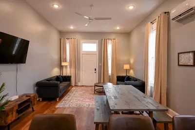 Image de Governors Apartment Across from French Quarter Historic Getaways