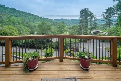 Image de Stunning Mountain Home w/ Views 15 Min Boone Blowing Rock Asu Stone Fireplaces