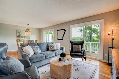 Image de Treetops at Little Sugar East<br>With a brand new deck in the treetops