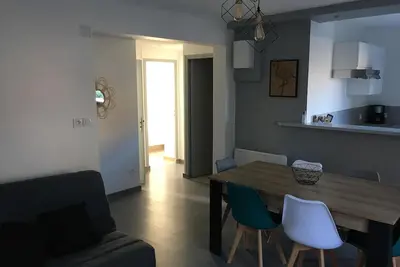 Logement entier, cap d'agde, 6 pers, 100m plages, falaises