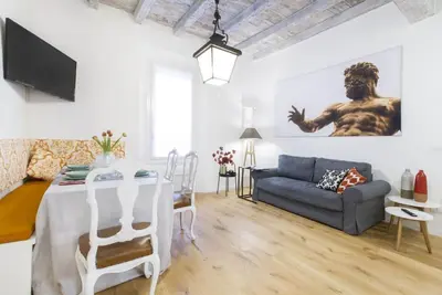 GetTheKey San Vitale Apartment