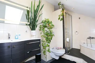 Image de GroĂźe Ferienwohnung Mitten im GrĂĽnen