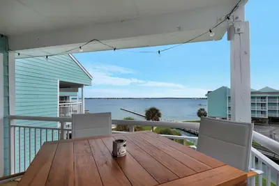 Image de 🏖️Bay Views-Steps to Gulf-Pool-2br Baywatch C10