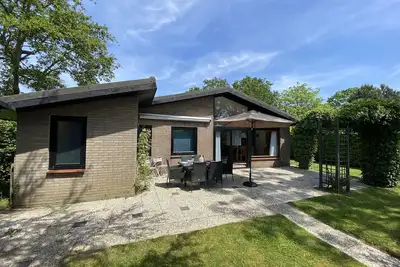 Image de Detached bungalow(max 4 adults with 4 children)quiet location.