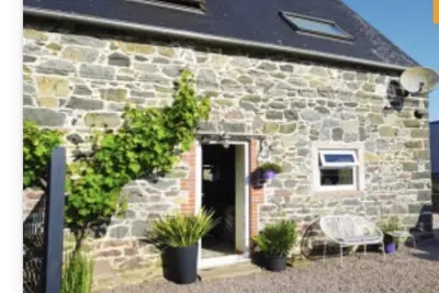 Image de attractive cottages in a quiet hamlet, close to beautiful sandy beaches