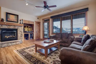 Image de Al4207 | Sunset Views | Two Primary Bedrooms | Air Chilling| Close to Mtn