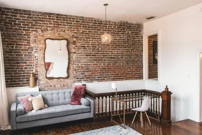 Image de ✧ Exquisite Downtown Loft w/ King Bed ✧