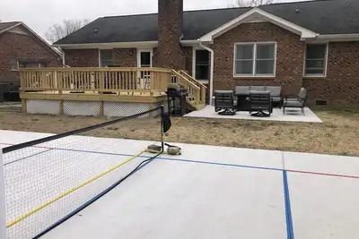 Image de Beaches & Backyard Pickelball