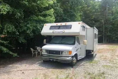 Image de Raleigh Rv ~ Small House Experience!