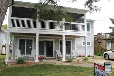 Image de New to the rental world, professionally redone, fantastic location in Dewey!