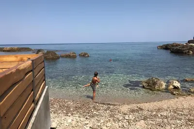 Image de Aristokosmos is an ambient, fully equipped and renovated 19th century mini home.