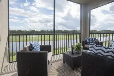 Image de Scenic, 2nd Floor 2/bed, 2/bath with golf & lake view