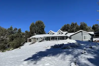 Image de Spacious 3 Br Near Yosemite Park – 19 Miles Away