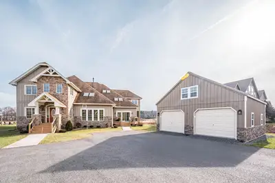 Image de Limitless Joy | Private Indoor Pool + Hot Tubs & Game Room!