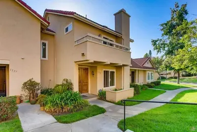 Lovely 3 bed Encinitas Townhome