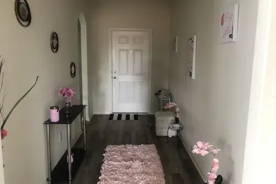 Image de Cozy 4 Bedroom Home