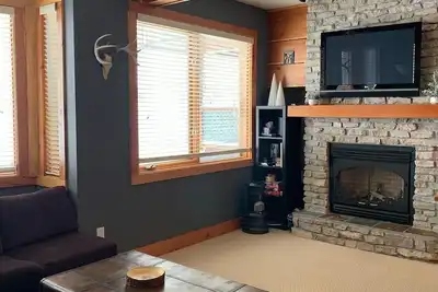Image de Big White Condo perfect for an amazing getaway Winter or Summer!