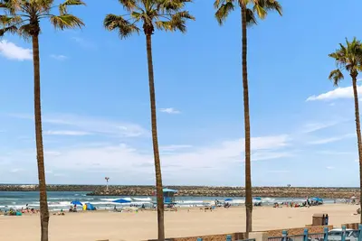 Image de 214a - Beach and Water View, Steps to the Sand