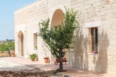 Image de Rustic farmhouse inside Masseria Sitamara with swimming pool and organic farm