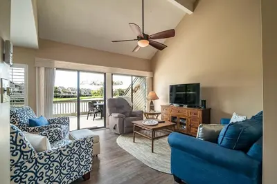 Image de Serene Lakeview Retreat 3br Villa Beach Access