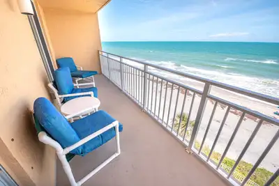 Image de Beachfront Vacation Rental, Beautiful Views from the 5th story balcony.
