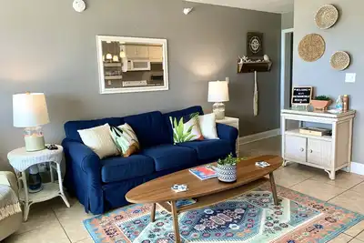 Image de Salty Air Retreat! ! Beautiful ocean front view.