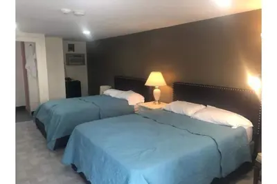 Image de Herring Run Motel Room 2 Double Queen Beds Room 2