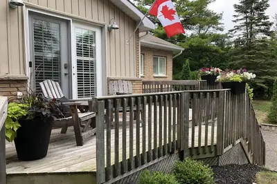 Image de Spacious house only 5 minutes walk down to Ipperwash beach (All inclusive)