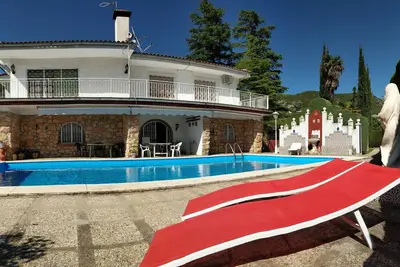 Image de Chalet in the mountains, quiet environment, terrace with views and swimming pool