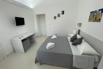 Casa Crispi- Donatella Room