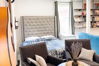 Image de Newly Renovated Texas Style Studio
