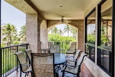 Image de Fabulous location, Clean interior, Pool!