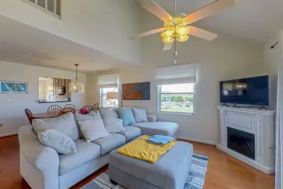 Image de Bethany Bay 3rd floor condo w/pool, hot tub, tennis court, on-site golf