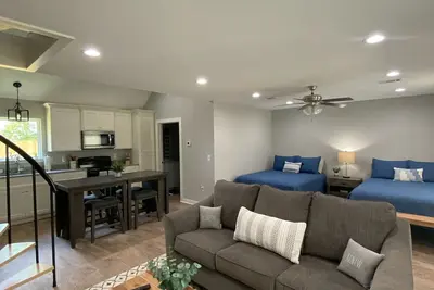 Image de Sam Rayburn Mid Lake Duplex Cabin B