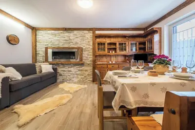 Image de Appartement \"Casa Ferrazza Michelle\" avec vue sur les montagnes, Wi-Fi et balcon