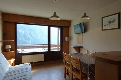 Image de Studio cosy avec balcon, arrĂŞt navette Ă 50m