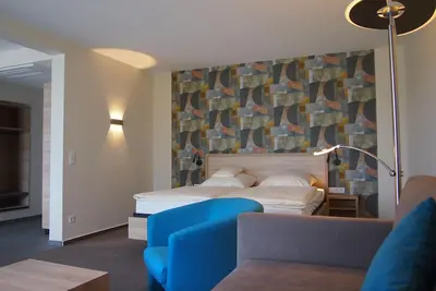 Image de Appartement mit Südbalkon, Klimaanlage und Schwimmbad + Sauna im Haus