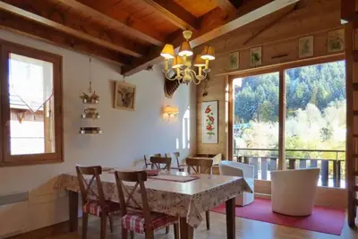 Image de Charmant appart. 70m², 2 chambres, mezzanine, balcon sud, garage, près commerces, navettes
