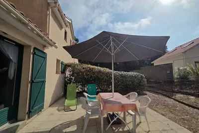 Image de Maison bord de mer, 4 couchages, terrasse privée, à 50m de la plage!