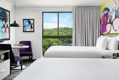 Image de 2 Standard Rooms with 2 Queen Beds at Studio Allston Hotel