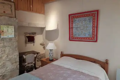Image de sur Jardin -  Cour du Prieure -Climat. - chambre avec attenant son patio + Spa