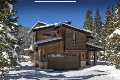 Image de Modern 3br Chalet w/ Hot Tub & Mt. Quandary Views!
